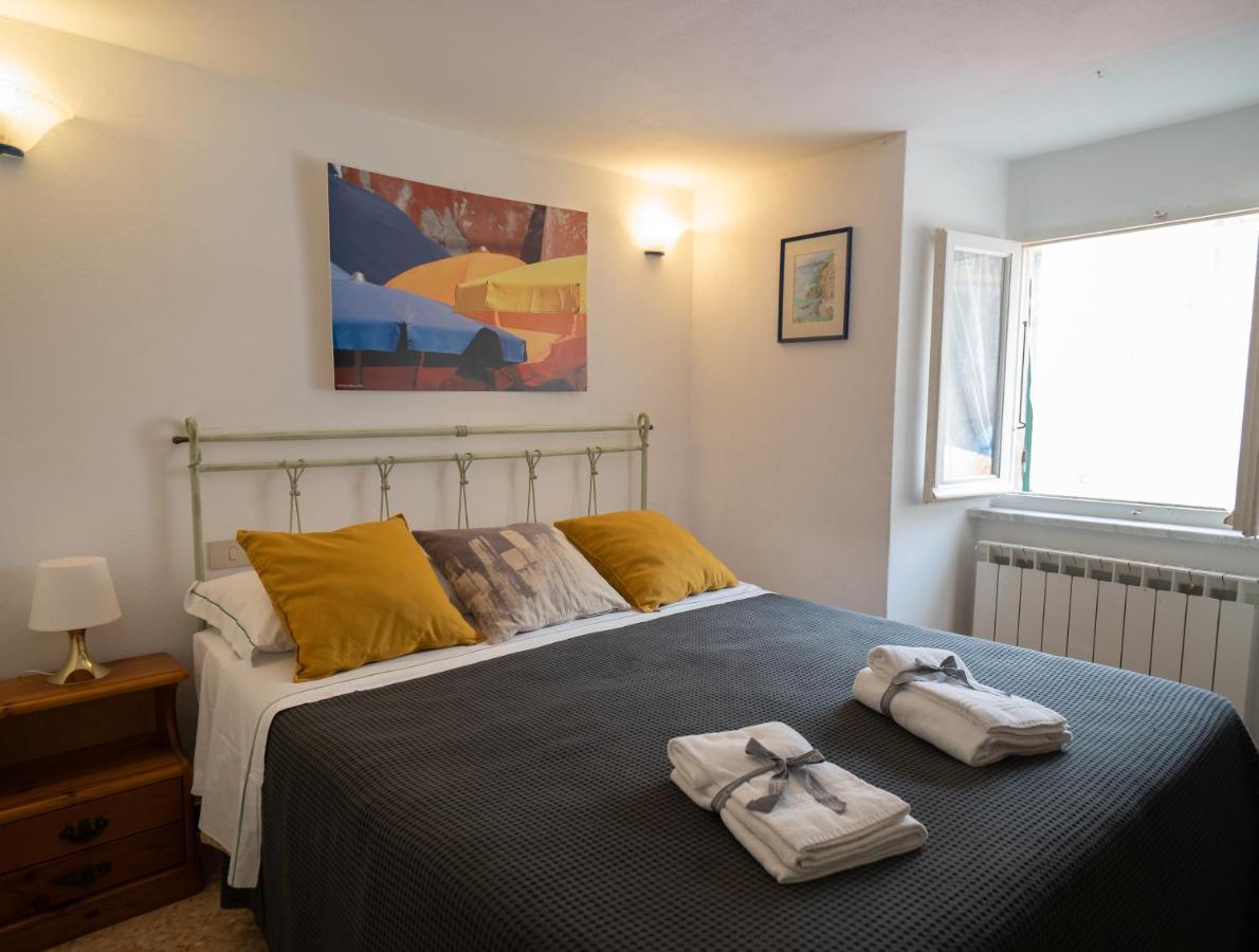 Mainetta Sea View Apartment With Ac Vernazza Eksteriør billede